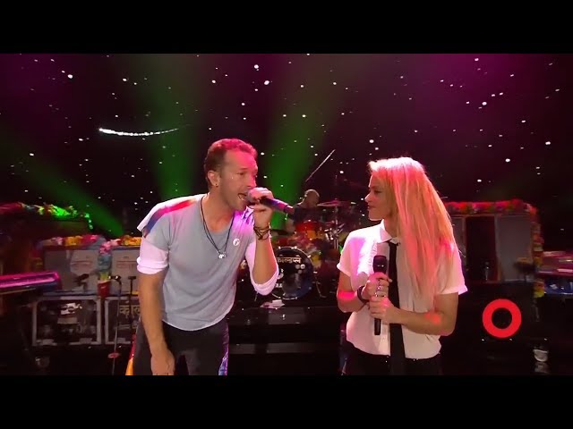 Coldplay & Shakira A Sky Full of Stars | Live at Global Citizen Festival Hamburg class=