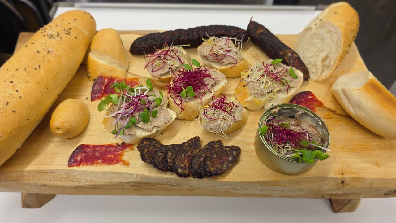 Domáca bravčová jemná pečeňová / játrová pašteka