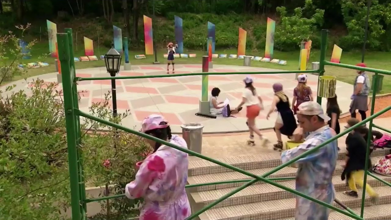 SOY LUNA 3 das Rollerteam skatet und viele vom Festival kommen (folge 30) deutsch HD 1080p