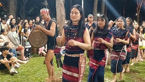 Giao lưu cồng chiêng cuối tuần Đội cồng chiêng làng Nhàng xã Đak Kơning huyện Kông Chro