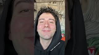 Enes Batur Neden Garip Şeyler Yapıyor?