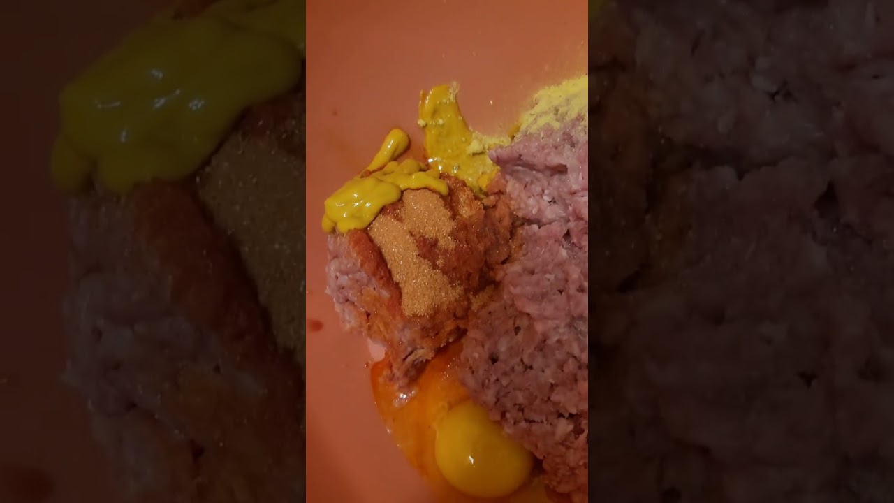 Hoy hice unas sabrosas albóndigas y arroz y tortillas para cenar😋😋🥰😍😋😁