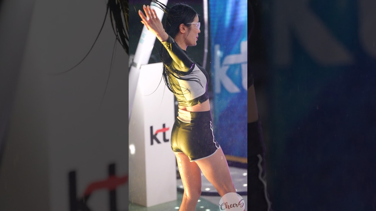 야구장 흠뻑쇼!! 랄랄라 신세희 치어리더 직캠 Shin Sehee Cheerleader 240719 |4K