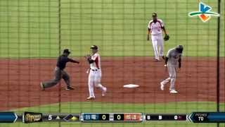 20140620-1 爆米花 台電vs威達 5上 威達捕手王志豪精采的快手阻殺！