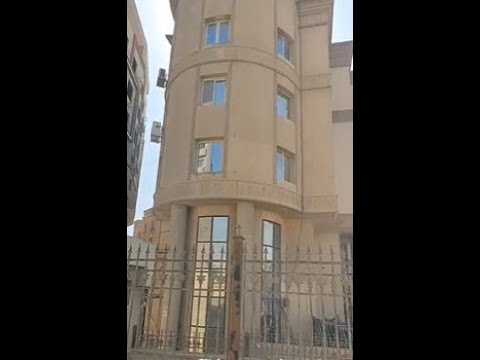 بسبب أغنية التفاح والفراولة المطربة جنات تتهم الفنان محمود المنسي بسرقة الحانها