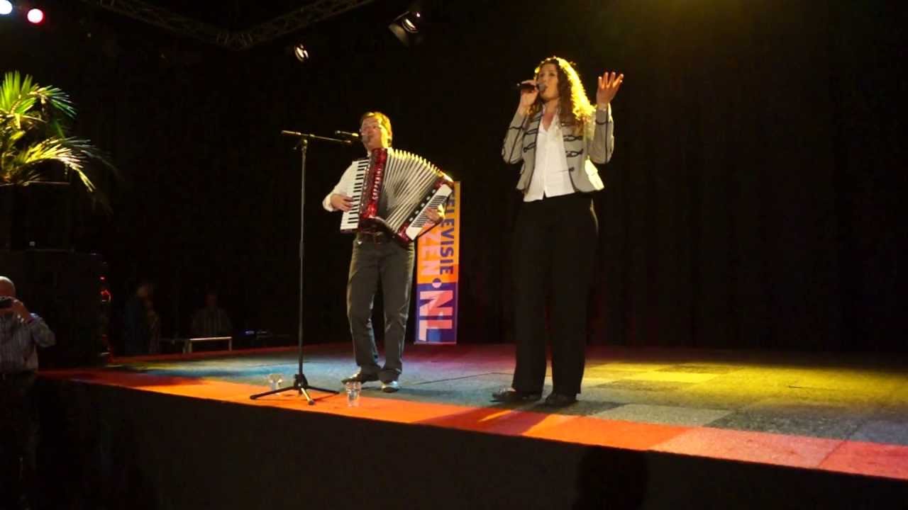 Duo Nationaal - Ik ben van jou ondersteboven - Muziekfeest Drenthe 2013