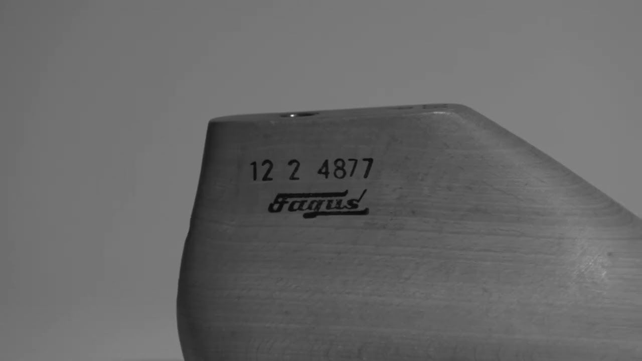 受注生産】007 : saddle.zip _ [three shield] #black | stglitz