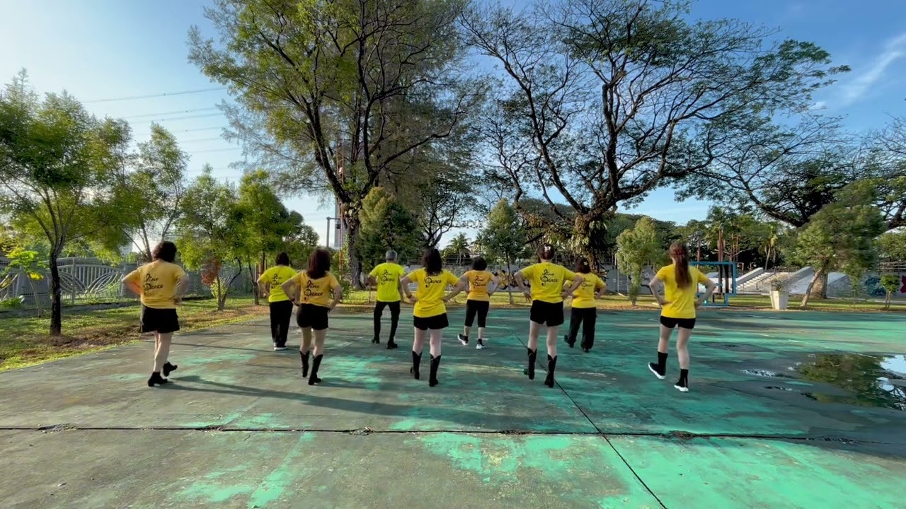 Stomp 2 , 3 , 4 - Line Dance 