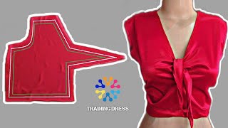 برش و دوخت بهترین بلوز کوتاه دخترانه.                    Cut and sew the best short blouse for girls