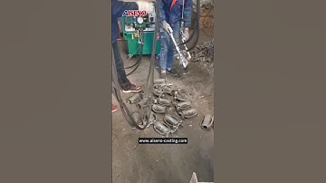 casting gate separator #casting #foundry #hammer