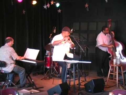 Jazz Flute -Flutist Walter Bell - "Dindi"