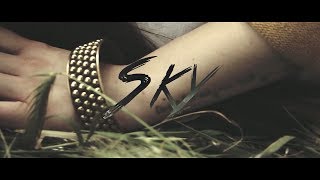 Neely Foxx  feat. Conor Byrne - Sky (Official Video)