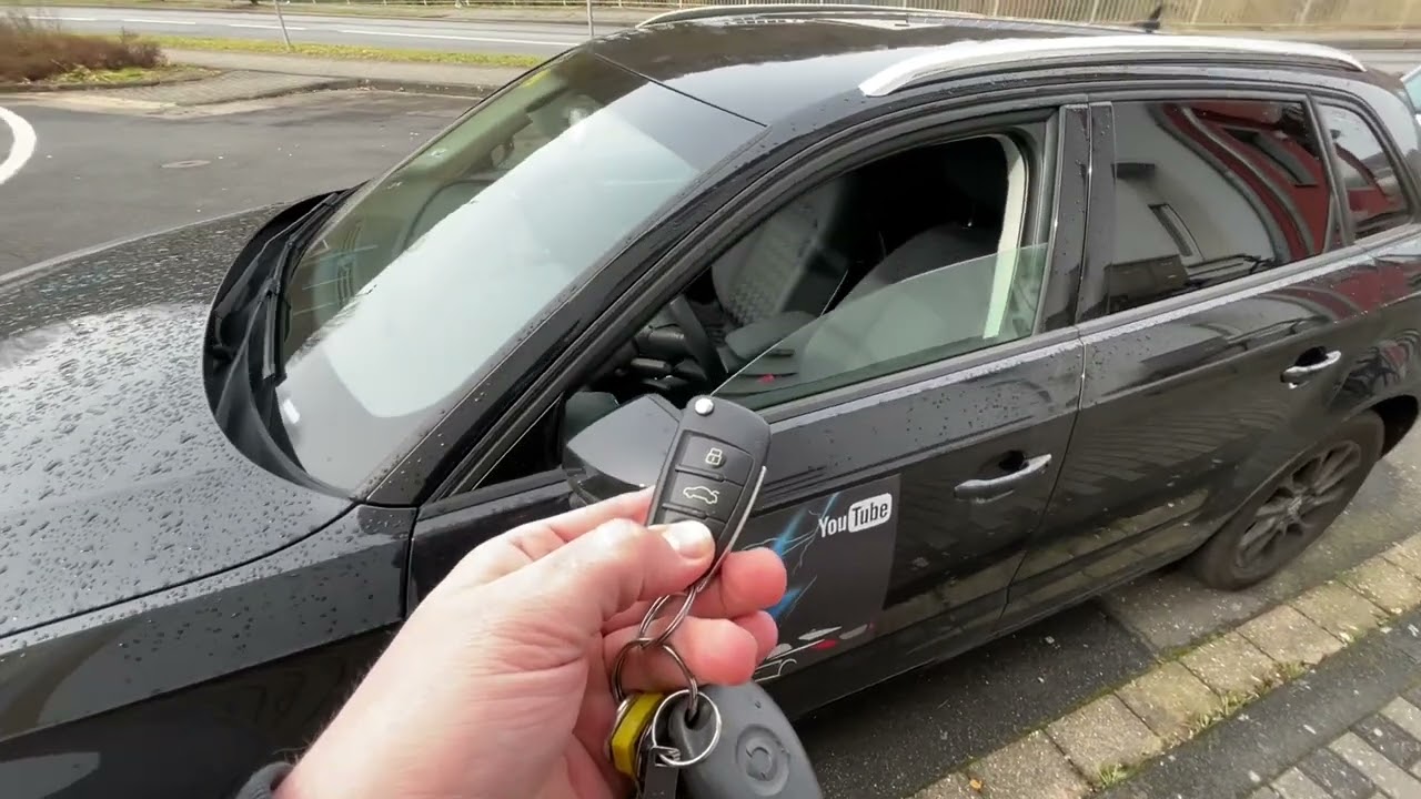 PKW öffnen und schließen (Zentralverriegelung, Schlüssel) Audi A3/S3  Sportback Anleitung 