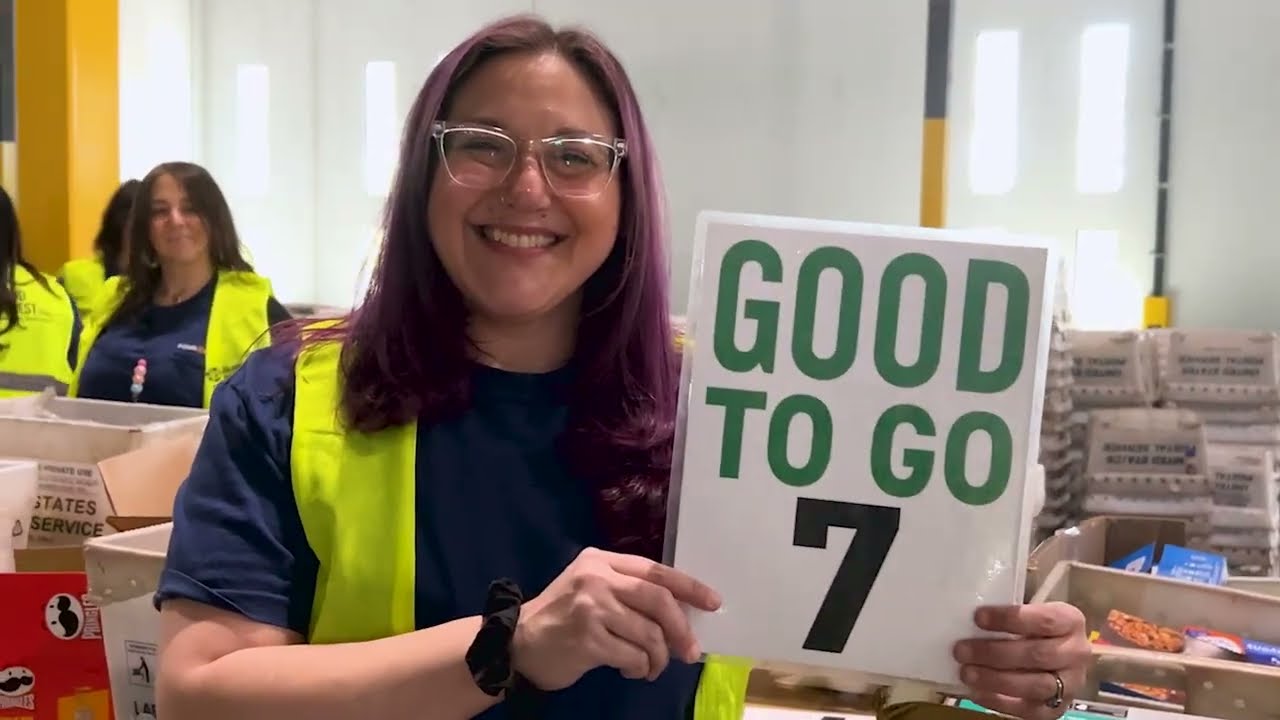 FourLeaf Volunteers at Island Harvest