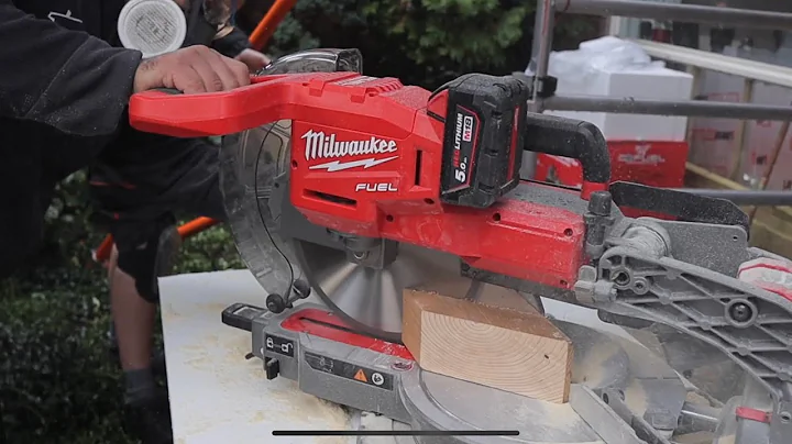 A Pro tests the Milwaukee M18 FMS254-0 18V battery-powered crosscut saw #review