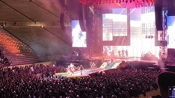 Robbie Williams in Athens "Me and my monkey" 021025