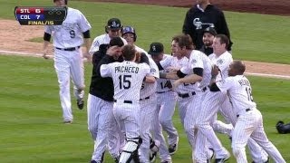 Dickerson hits a walk-off triple in the 15th