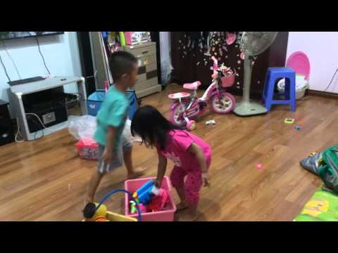 Video Bạn ơi hết giờ rồi, nhanh tay cất đồ chơi - Mon Mi dọn... - youtube