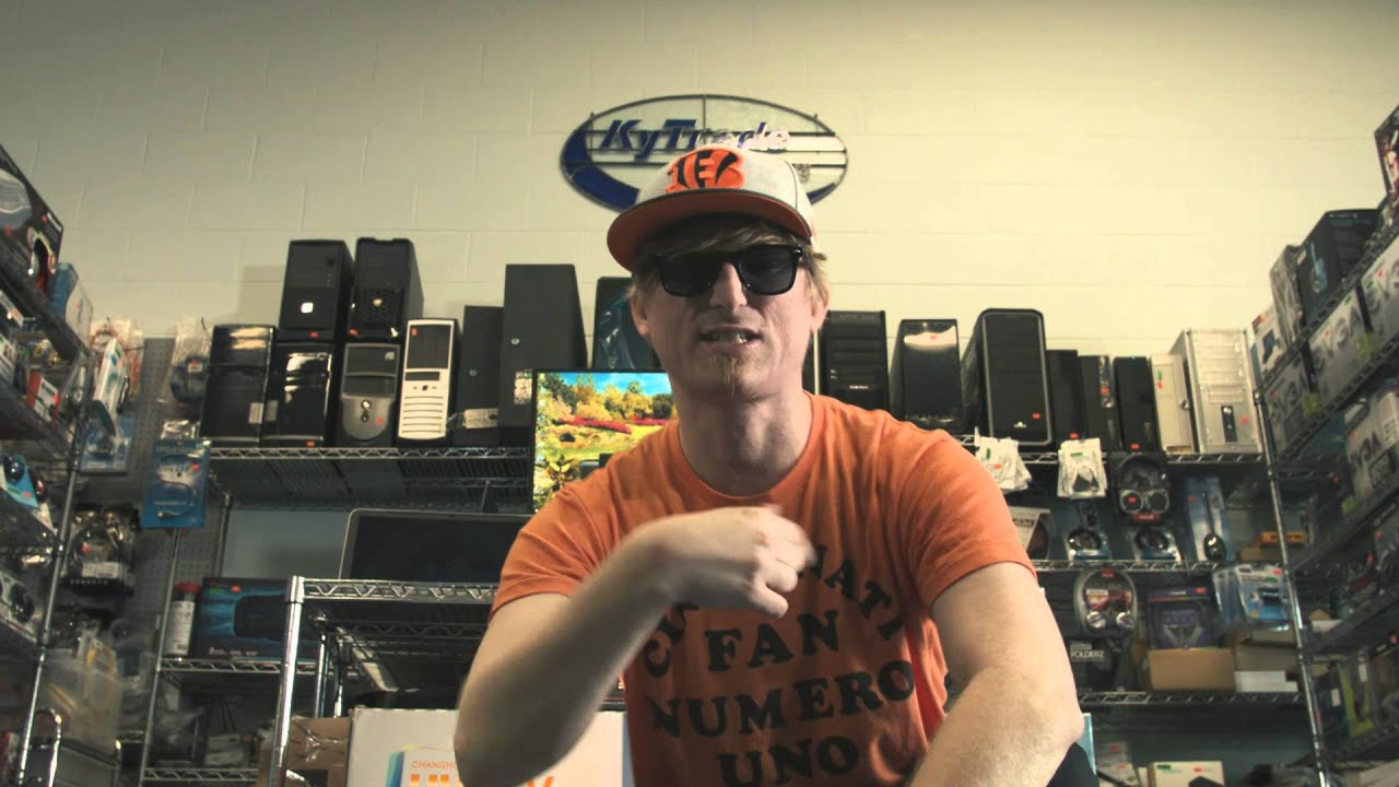 Watch Scribbling Idiots - "Distracted" (Official Music Video) on YouTube Watch Scribbling Idiots - "Distracted" (Official Music Video) on YouTube