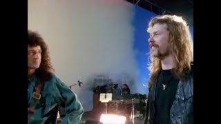 James Hetfield Making Queen Sound Heavy Again stone Cold Crazy 1992