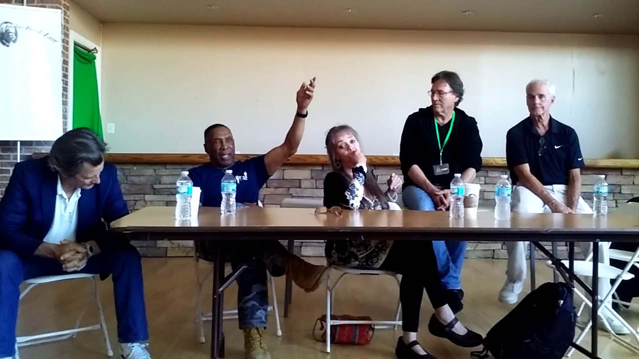 Classic Battlestar Galactica Reunion Panel!! part 2