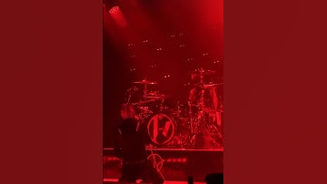 The Contract (Breach Tour) @twentyonepilots #twentyonepilots #tylerjoseph #joshdun