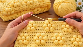 This easy crochet pattern looks very stylish and expensive! It is a great choice for blankets and