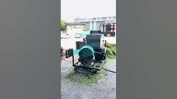 From Hay Shreds to Round Bales: The Machine