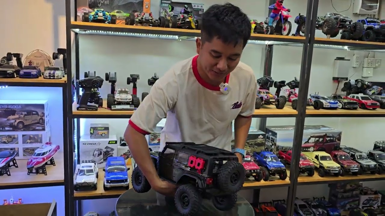 បើកប្រអប់នឹងលំអិតឡាន Off-road HB-R1016-2។ Unboxing and Review HB-R1016-2.