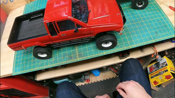 New RC4WD Xtracab Trailfinder 2 ARTR vs RTR RC Crawler | Teleguided