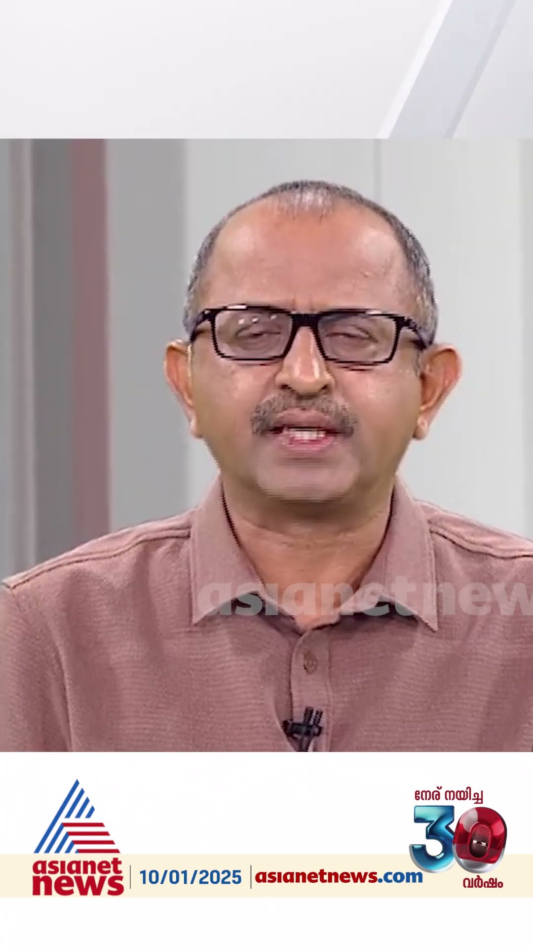 'കൊച്ചു കുഞ്ഞിനെ സൈക്കിളിൽ ഇരുത്തി ബോബി നടത്തിയ പരാമർശത്തിൽ അടക്കം സ്വമേധയാ കേസെടുക്കണം '