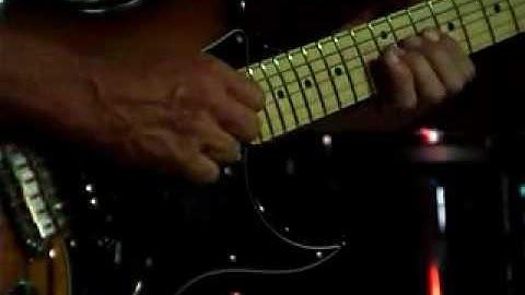 Allen Hinds Live at La Ve Lee,May 30 2006 Part1