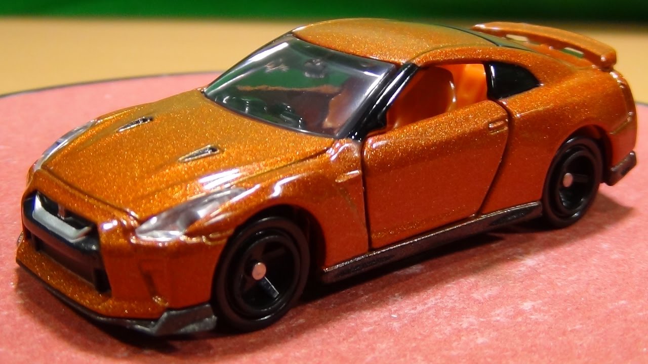 Nissan GT-R ミニカー オレンジ Jada 1:24 Naruto Shippuden Naruto & 2009 Nissan GT-R R35