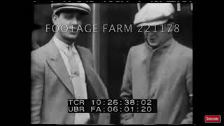 2 men thanking Al Capone for opening the soup kitchen