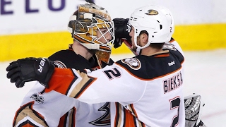 Ducks down Flames to regain lead in Pacific