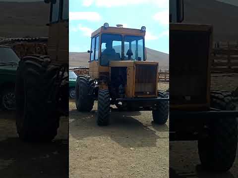 Повезли навоз.#россия,#самоделки,#shorts,#homemade,#дт75,#трактор,#tractor,#ссср,#техника,#чиндалей
