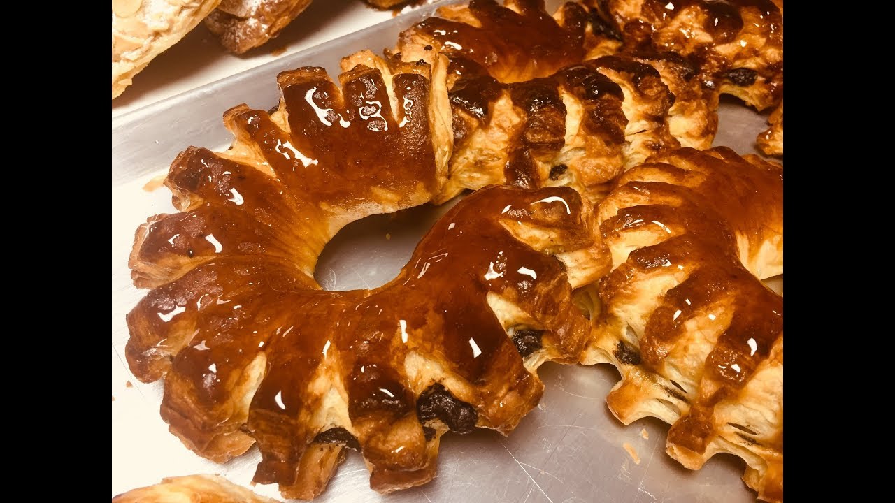 مورقات متنوعة محشية بالشوكولا، كريمة الباتسيار و التفاح مصنوعة بعجينة واحدة Fatma cuisine