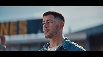 13:40 h: ESTACIÓN DE SERVICIO FOSSIL | Por Nick Jonas x Fossil