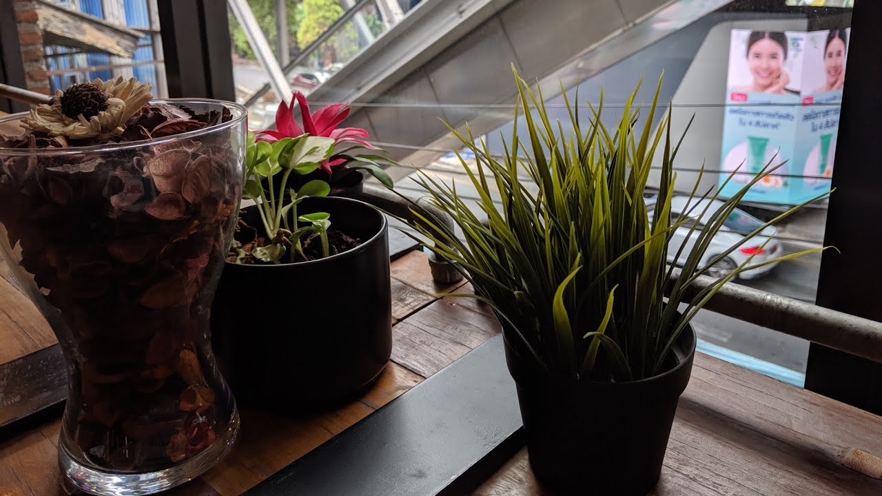 Walking tour in Bangkok, Thailand View from cafe Osmo Pocket