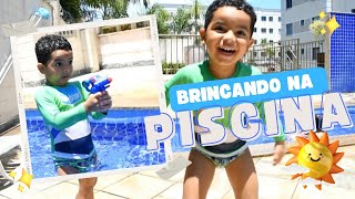 Brincando Na Piscina Com Ben Ben