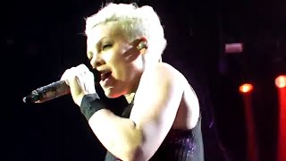 Pink, Blow Me (One Last Kiss), König-Pilsener Arena, Oberhausen, 15.05.2013