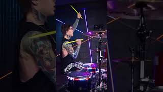 Celebrity Emil Vergazov rocking out all the way. 🔥 Wealth