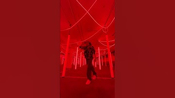 Techno shuffle at Dark Spectrum, Vivid Sydney 2023 #shuffledance #techno #melbourneshuffle