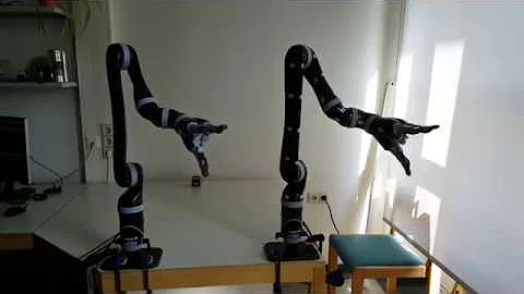 Master-Slave-Control of Two Kinova Jaco 2 Manipulators