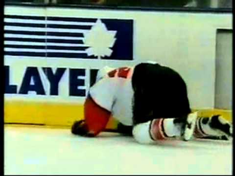 [Vintage] Darcy Tucker obliterates Sami Kapanen