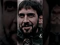 ابلغ عزيزا في ثنايا القلب منزله اني وإن كنت لا القاه القاه