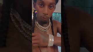 Playboi Carti Shows Off His New Hairstyle And Jewelry 3.22.2…
