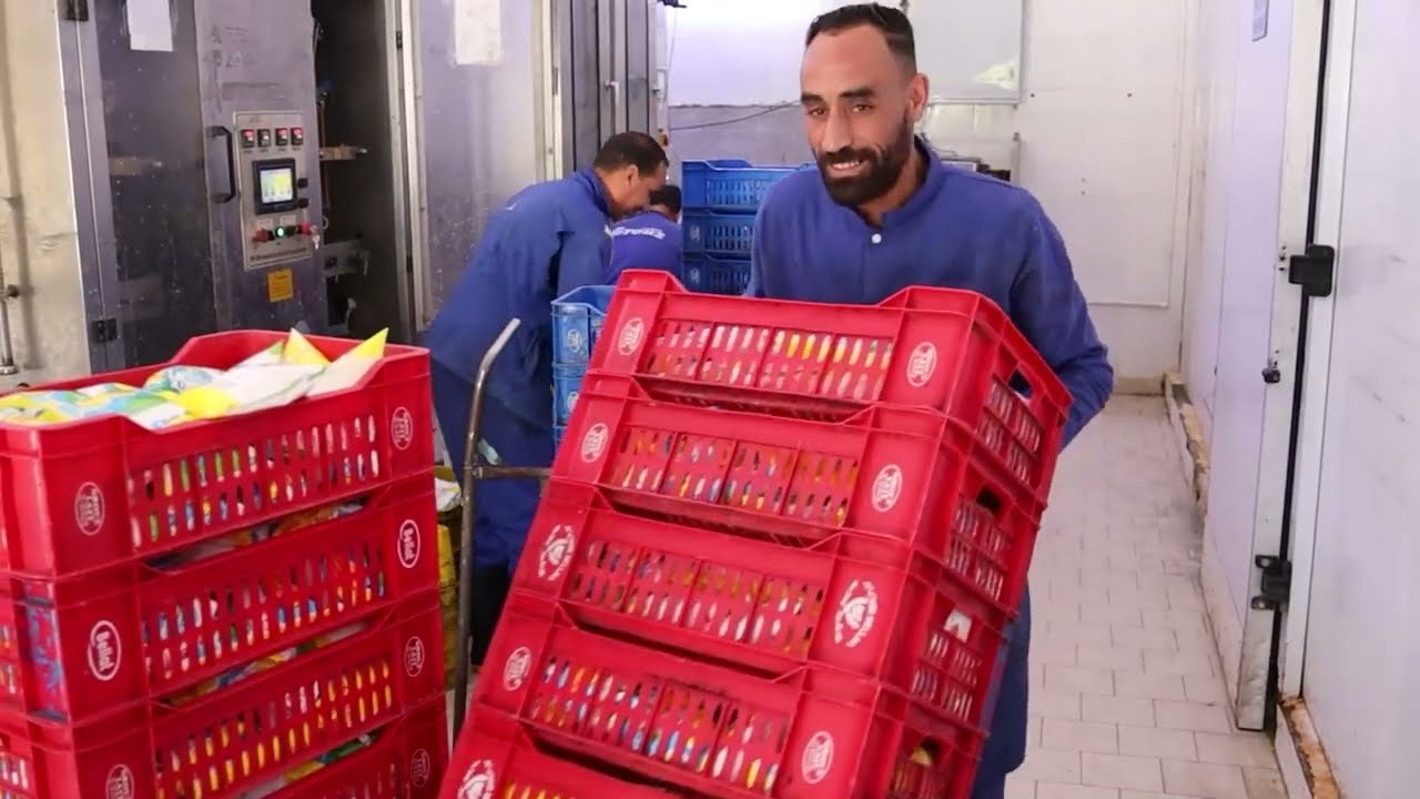 إستثمارات و تحديات روبورتاج حول ملبنة ڨروز