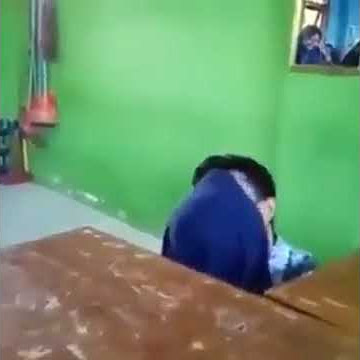 Pelajar jaman now #ciuman di kelas