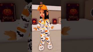 Bella's First Halloween Night... She Didn't Want to Sleep 😭🎃